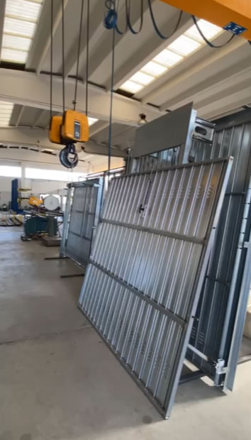 produzione porte basculanti, sezionali, serrande, portoni e cancelletti